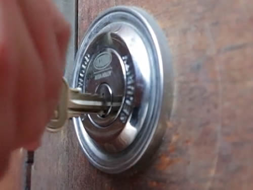 lost keys in Luton